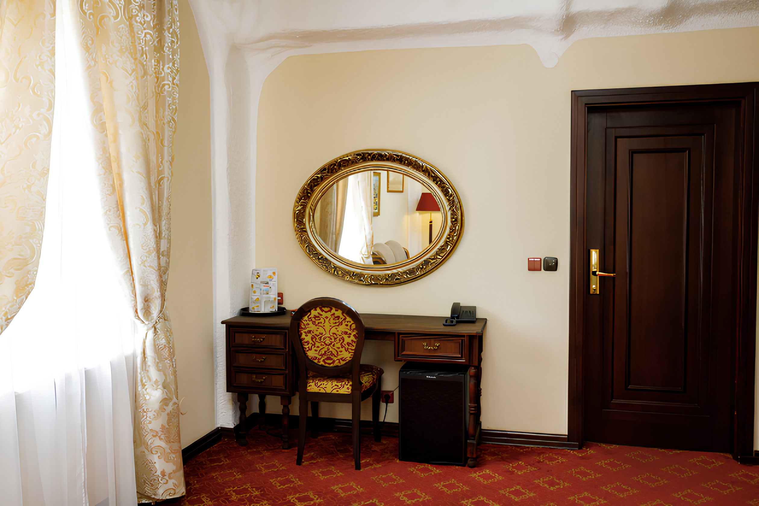 Suite - working area